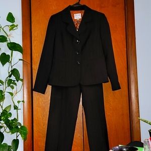 Women's Suit